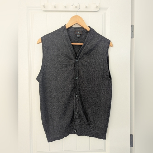 Toscano Sweaters - Merino Wool V-Neck Sweater Vest With Buttons Charcoal Grey Size Large